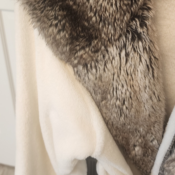 Pottery Barn Cream Faux Fur Trimmed Garment - Picture 2 of 5